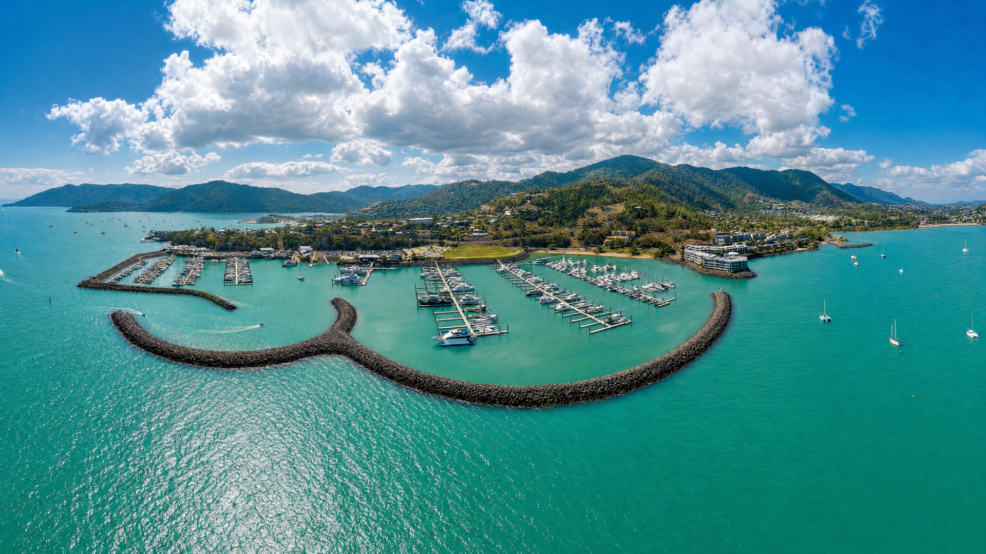 Love Livin' in Airlie Beach QLD 4802: Your Complete Suburb Guide