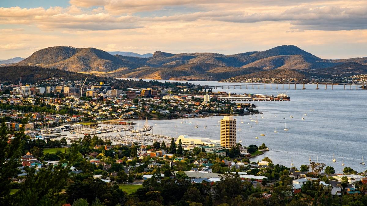 Love Livin' in Hobart TAS 7000: Your Complete Suburb Guide