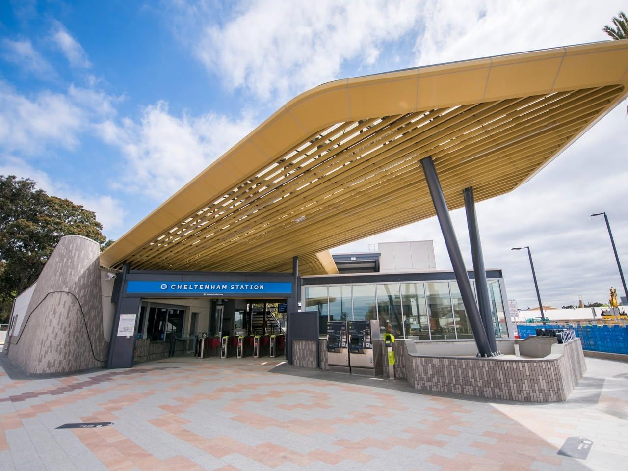 Love Livin' in Cheltenham VIC 3192: Your Complete Suburb Guide